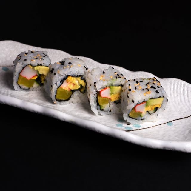 213 · California Maki with surimi crab stick and avocado