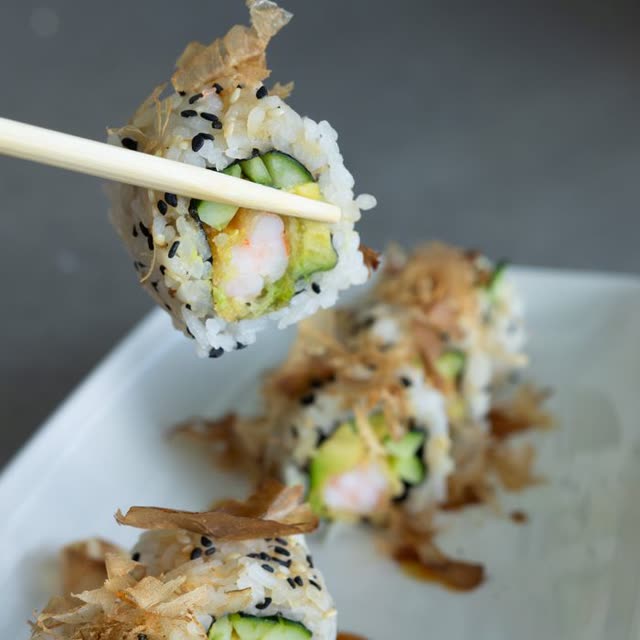404 · Ebi Inside Out with king prawns, cucumber, coated in masago