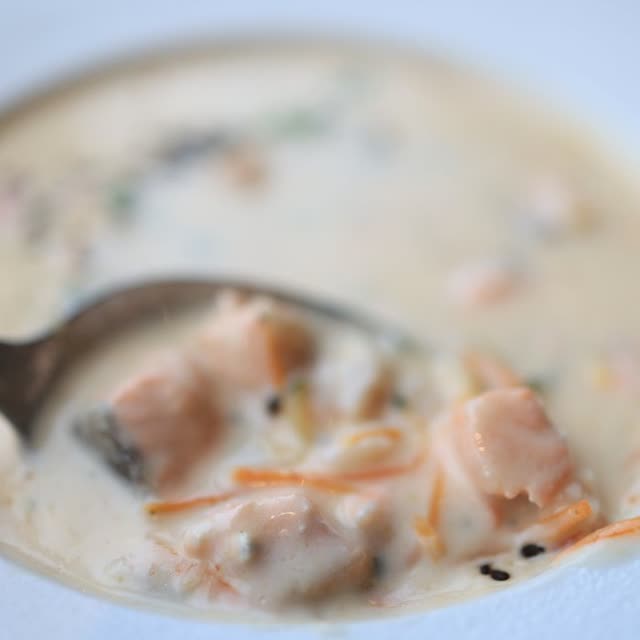 S4 · Salmon soup – salmon, seaweed and leek