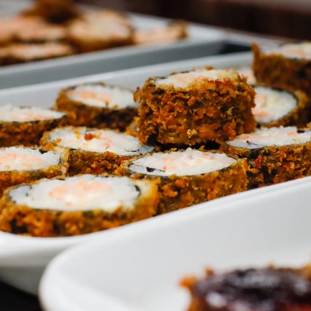 801 · Baked Tuna Roll with cooked tuna, cucumber, sesame